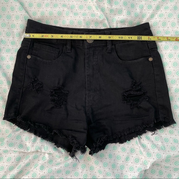 Black High-Waisted Shorts with Frayed Hem - Picture 12 of 12